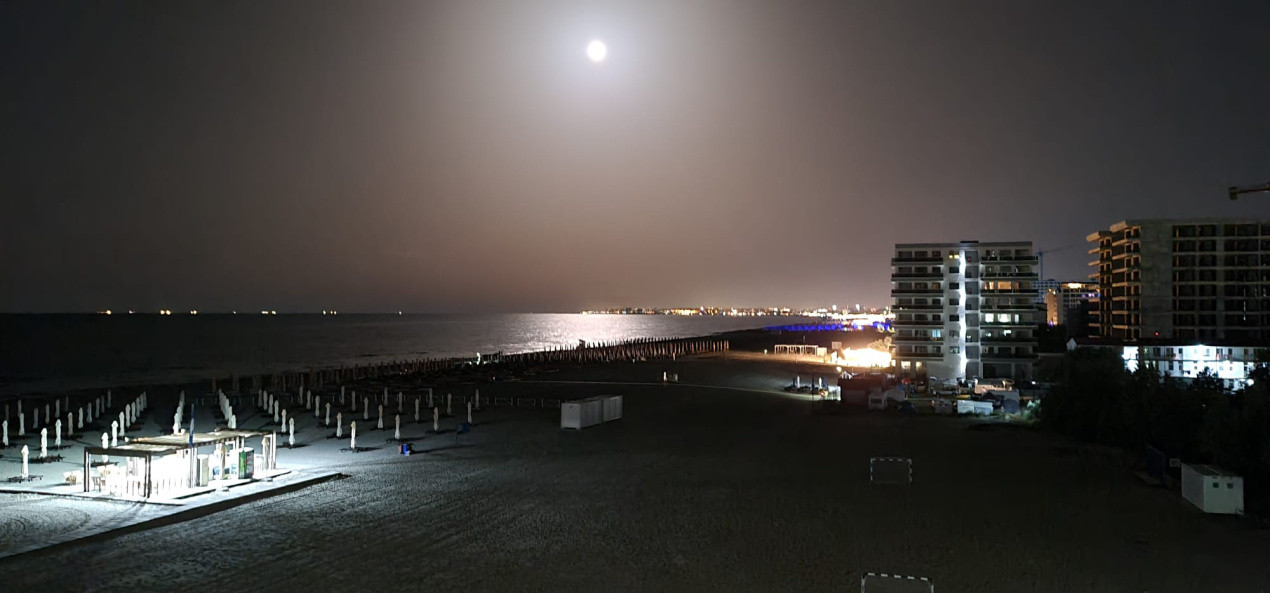 De vanzare apartament de lux cu 2 camere, pe plaja MAMAIA NORD/OPERA RESIDENCE