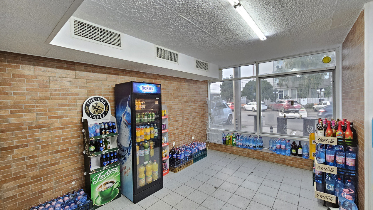 Spatii comerciale/ birouri de inchiriat | DN 1 Balotesti