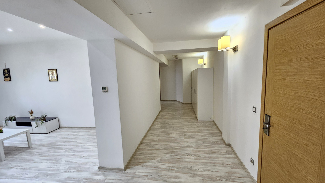 De vanzare apartament 3 camere - cartier Vitan