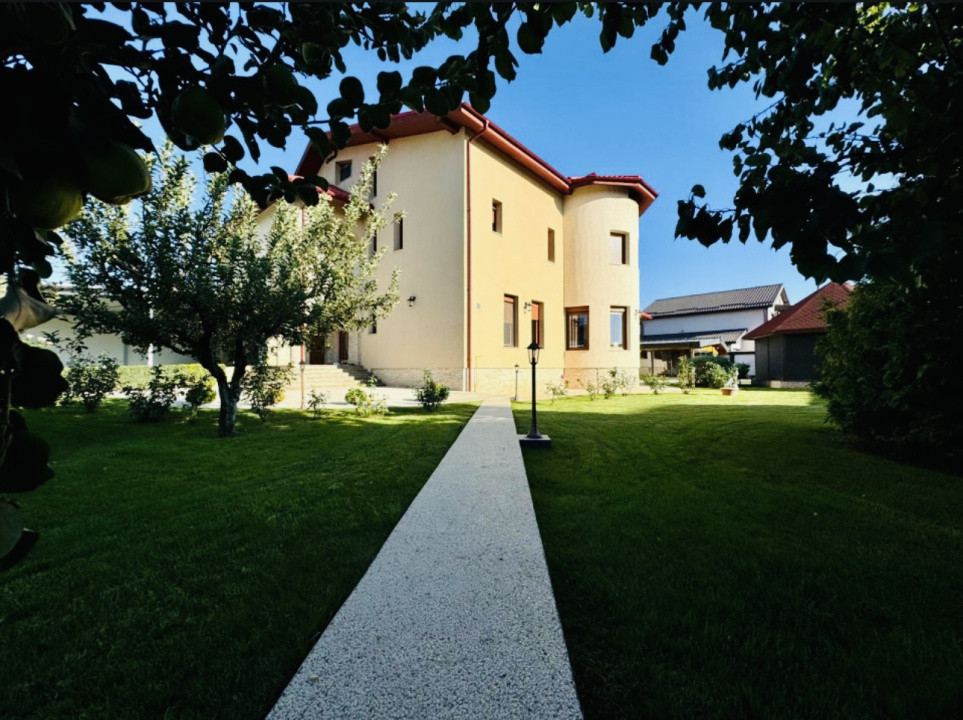 Vila individuala 5 camere | Piscina acoperita | Teren 2200mp | Domnesti