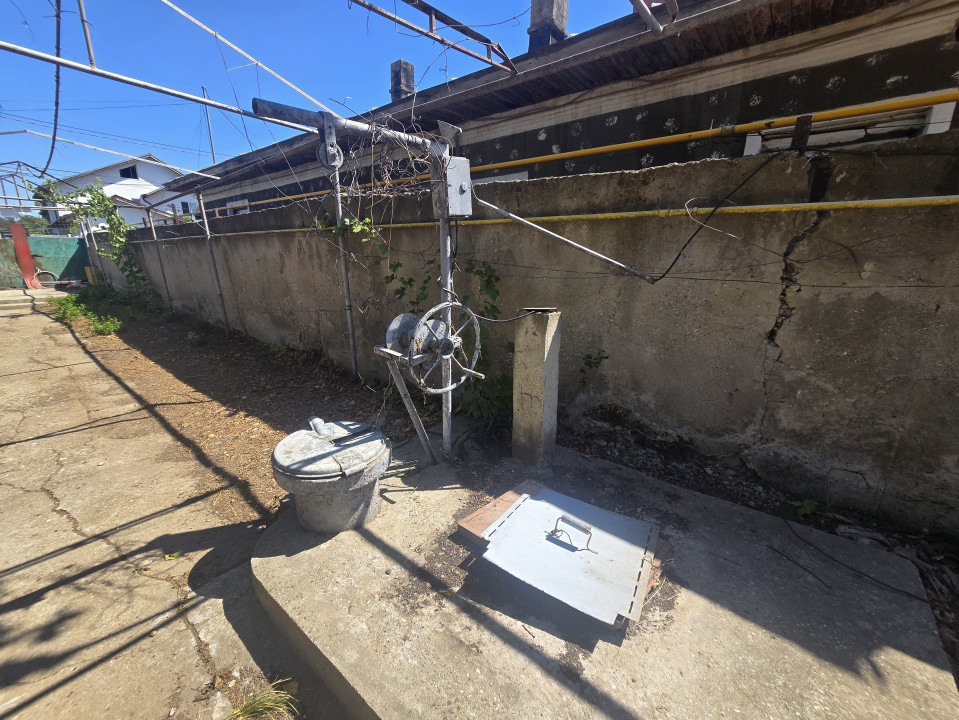 Teren imprejmuit 396 m | Drumul Taberei - Str. Lavei