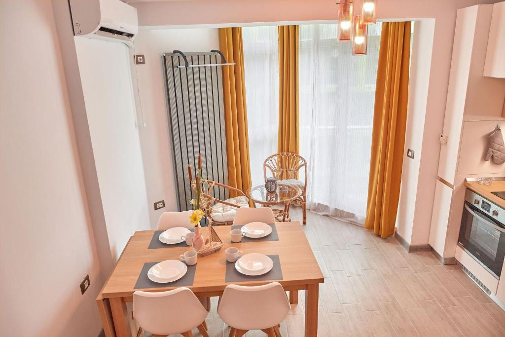 Pachet investitional | 4 apartamente mobilate | Mamaia- Alezzi Beach
