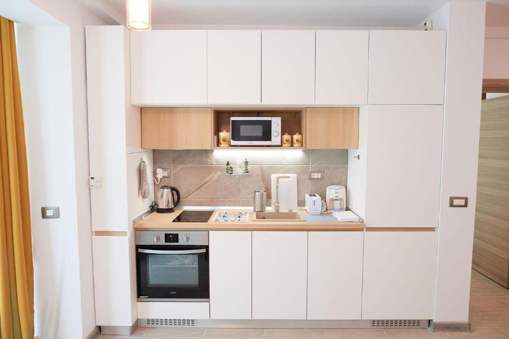 Pachet investitional | 4 apartamente mobilate | Mamaia- Alezzi Beach