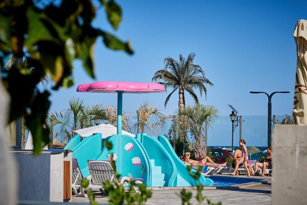 Pachet investitional | 4 apartamente mobilate | Mamaia- Alezzi Beach