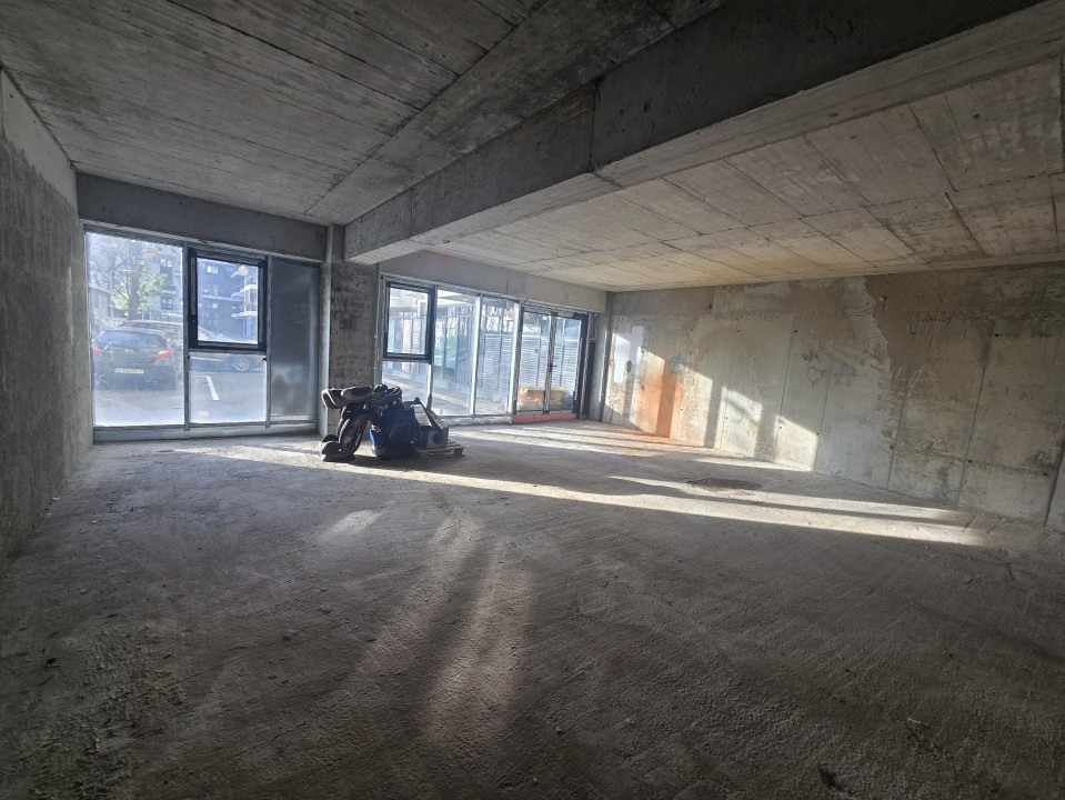 Spatiu comercial 138 m- nou cu parcare | Dr. Taberei - Auchan