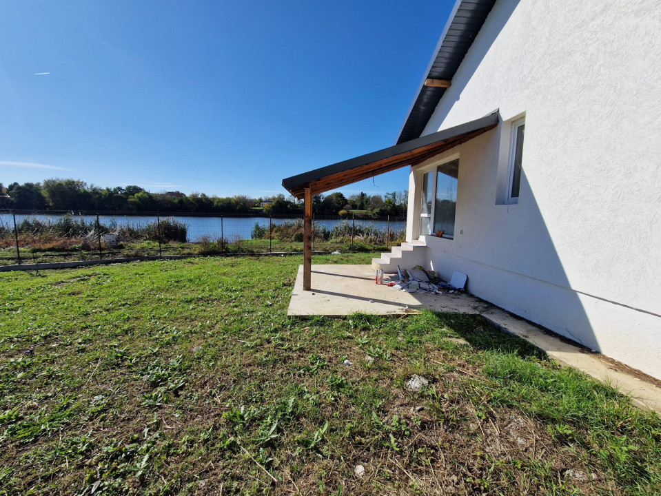 Vânzare casă parter  cu 4 camere Vedere la lac – Buftea, Strada Fulger