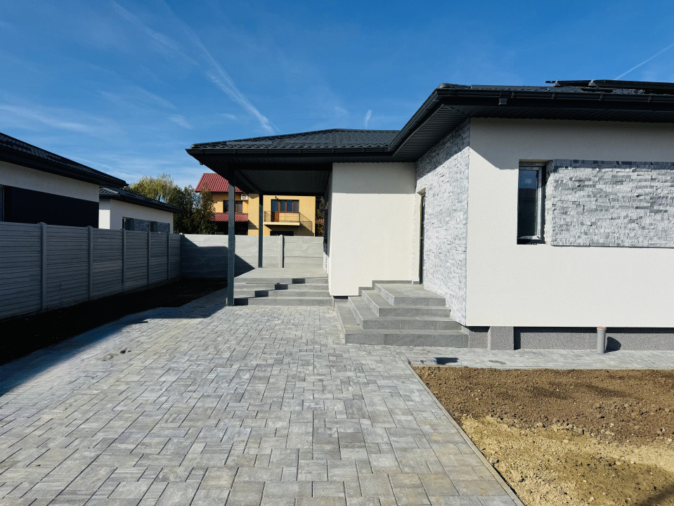 Casa 4 camere | COMISION 0% | Panouri 3kw | Teren 430mp | Domnesti