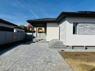 Casa 4 camere | COMISION 0% | Panouri 3kw | Teren 430mp | Domnesti