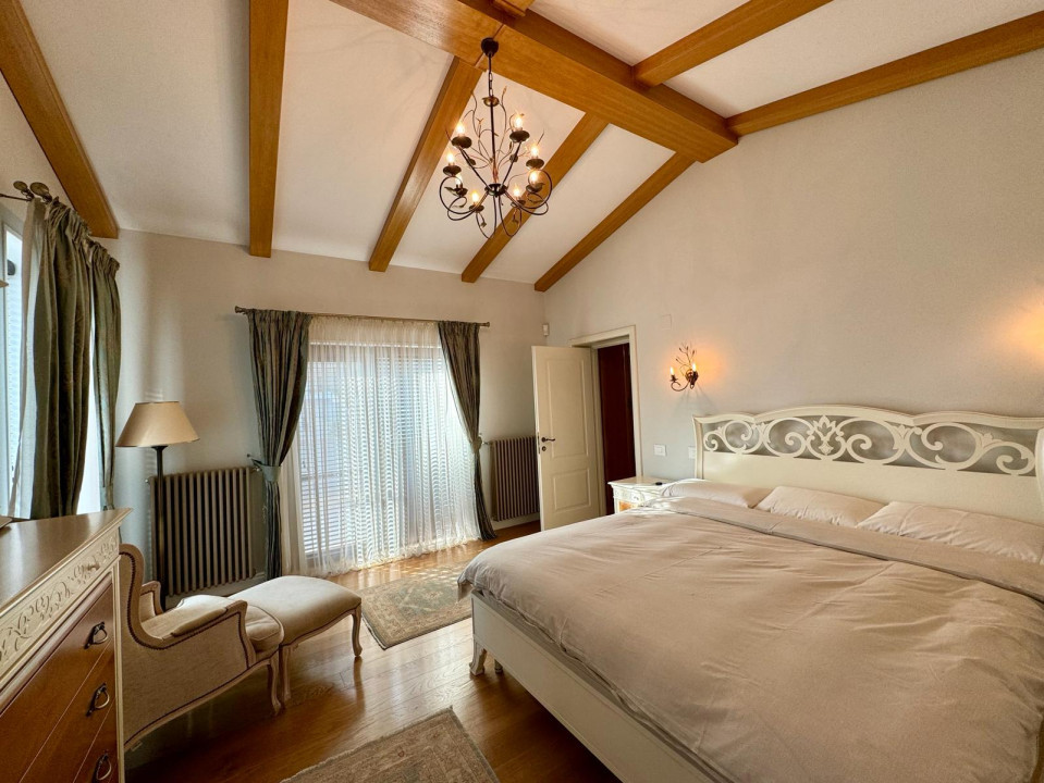 Vila 7 camere | Teren 1118mp | Piscina I Domnesti