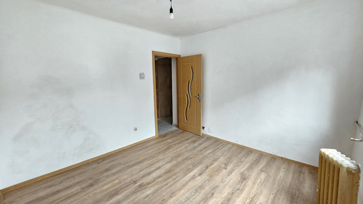 Apartament 2 camere de vanzare 