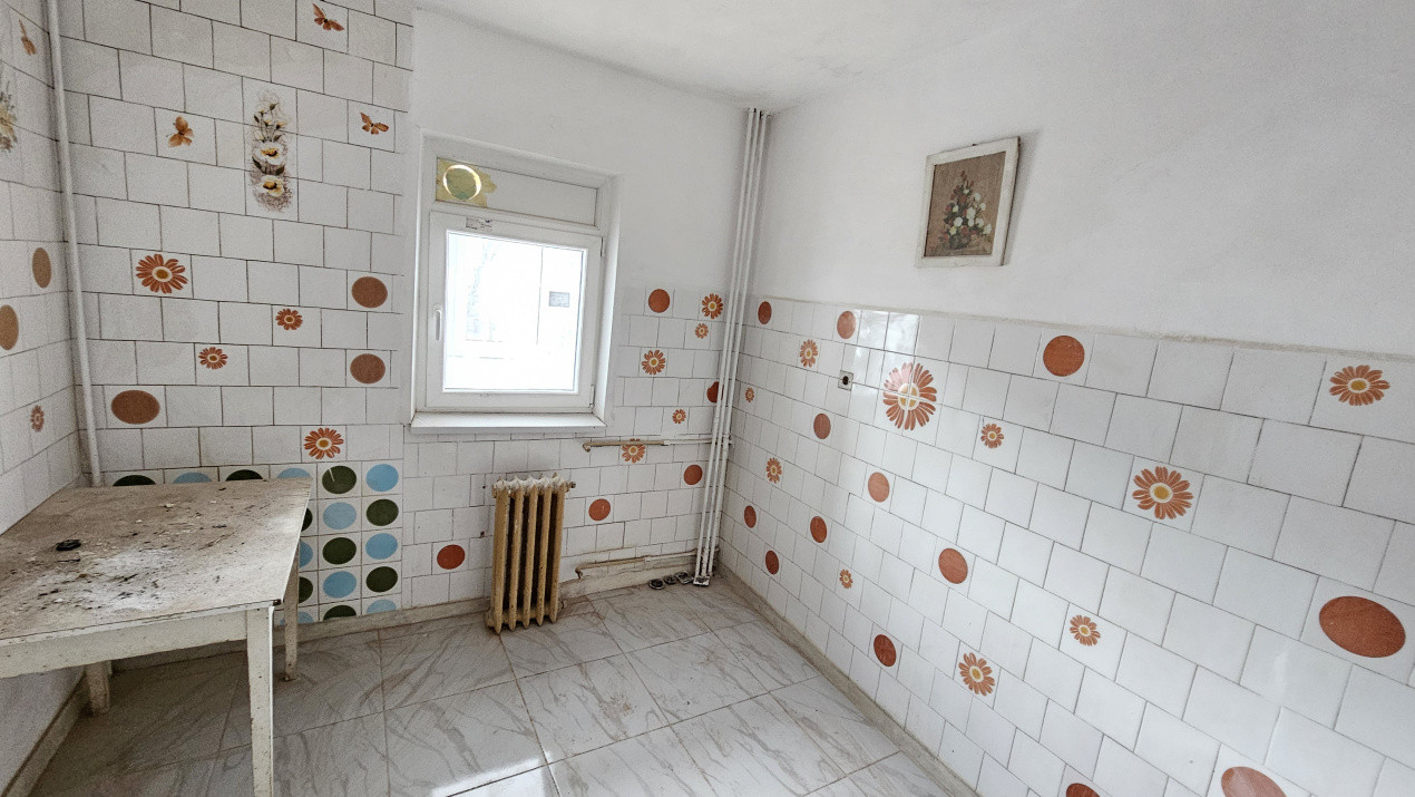 Apartament 2 camere de vanzare 