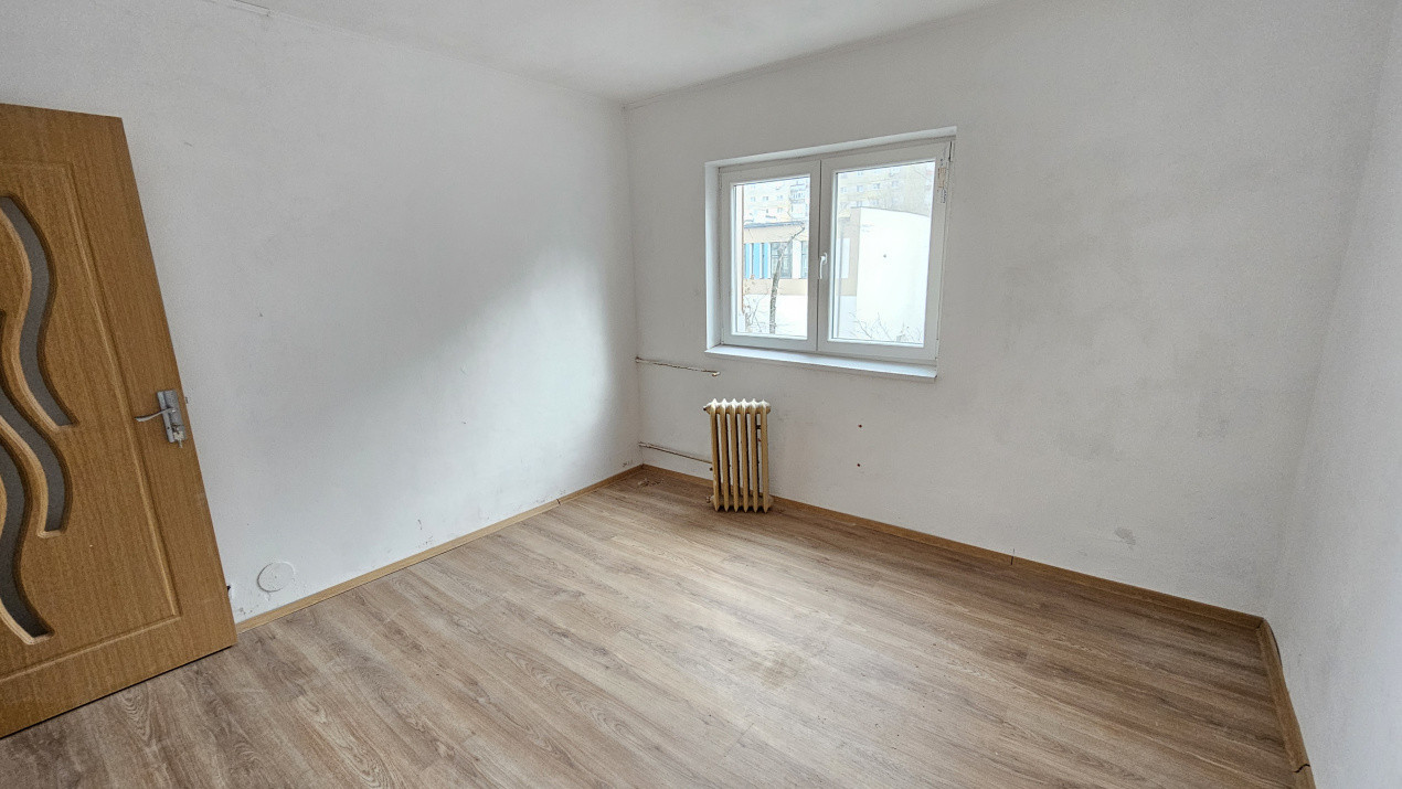 Apartament 2 camere de vanzare 