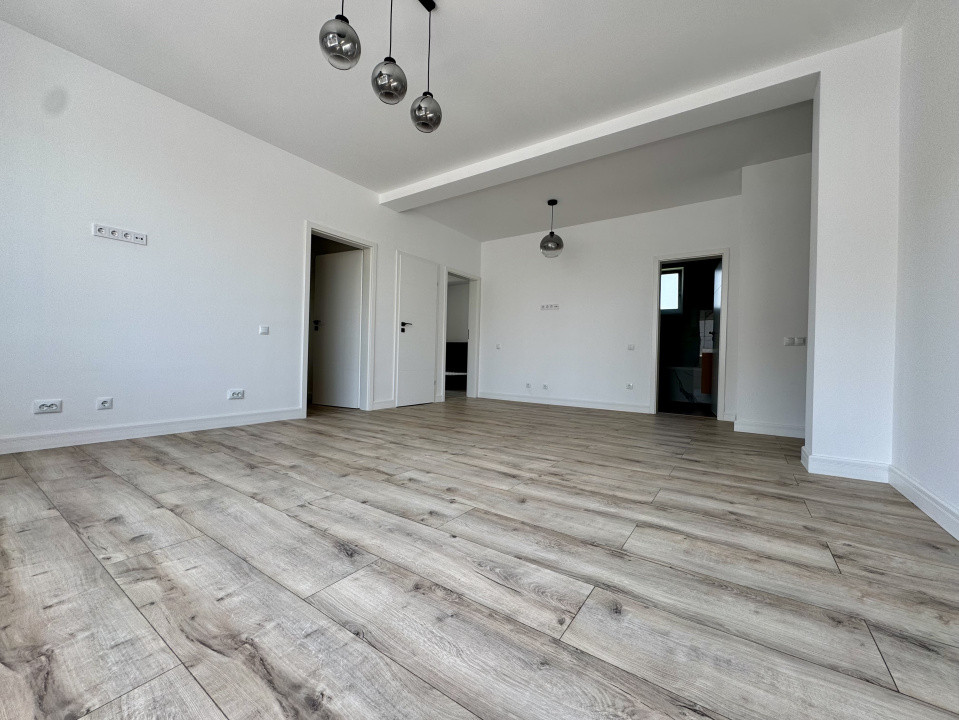 Casa 4 camere | COMISION 0% | Teren 558mp | Domnesti