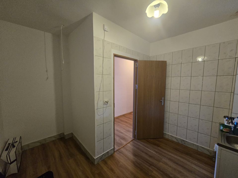 Apartament 3 camere renovat | COMISION 0% | Sos. Giurgiului- Progresul