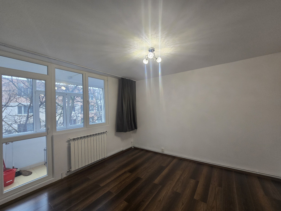 Apartament 3 camere mobilat | Centrala si Parcare | Dr. Taberei- Parc Moghioros