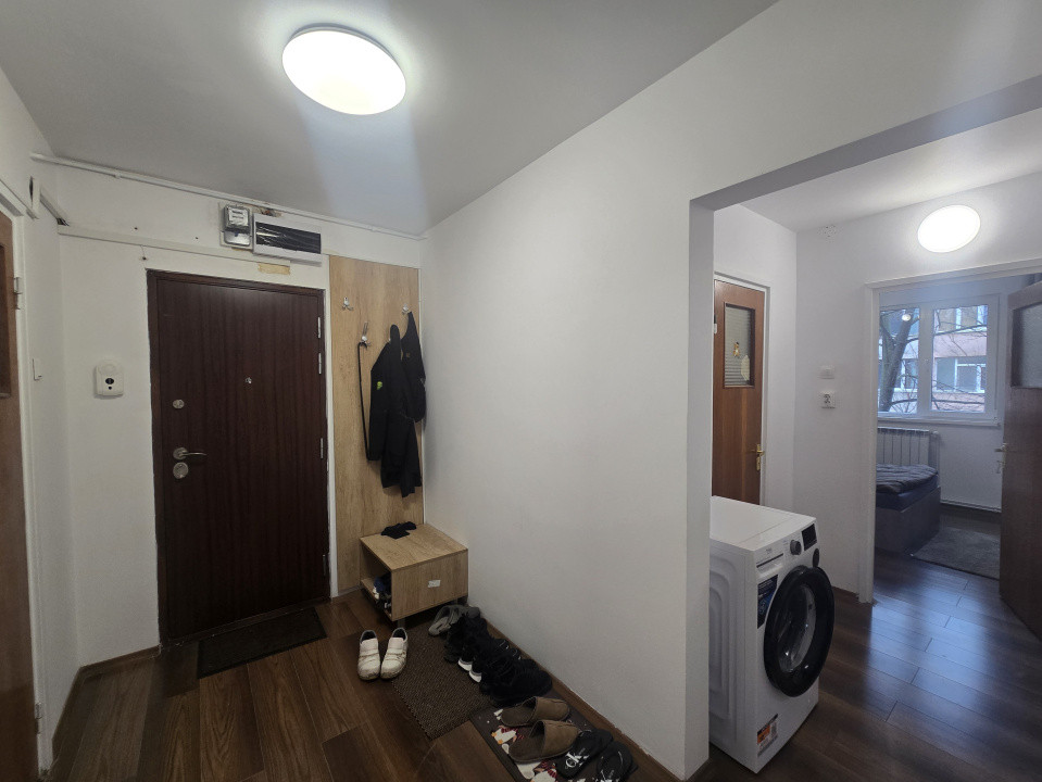 Apartament 3 camere mobilat | Centrala si Parcare | Dr. Taberei- Parc Moghioros