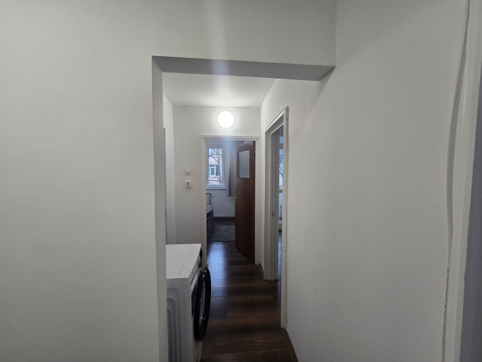 Apartament 3 camere mobilat | Centrala si Parcare | Dr. Taberei- Parc Moghioros