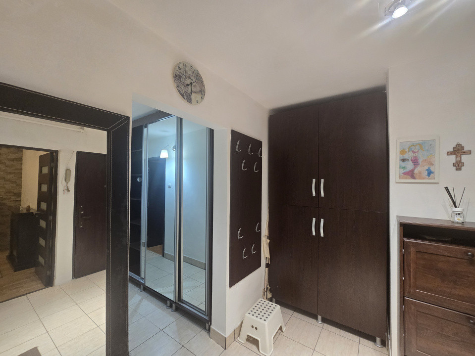 Apartament 3 camere mobilat | Parcare | Rahova - Str. Buzoieni