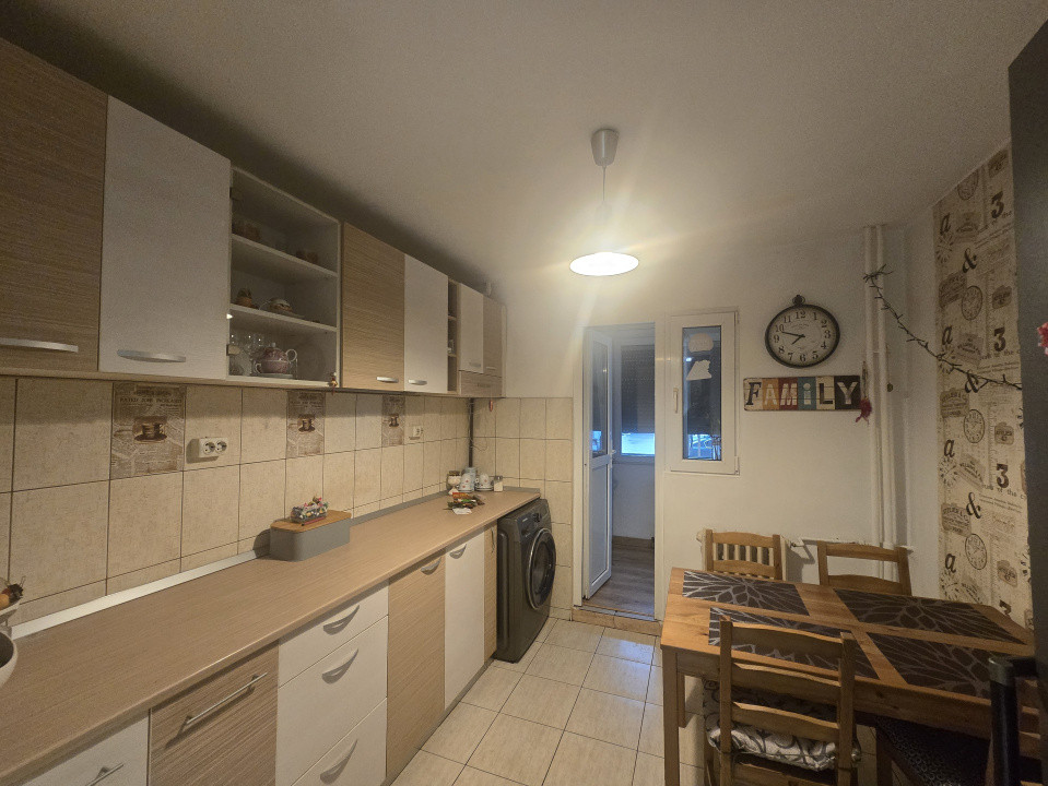 Apartament 3 camere mobilat | Parcare | Rahova - Str. Buzoieni