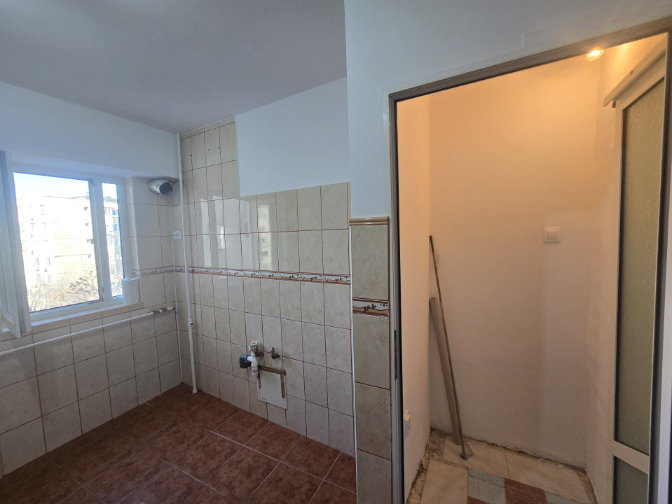  Apartament 4 camere renovat | COMISION 0% | Dr. Taberei- B-dul Ghencea 