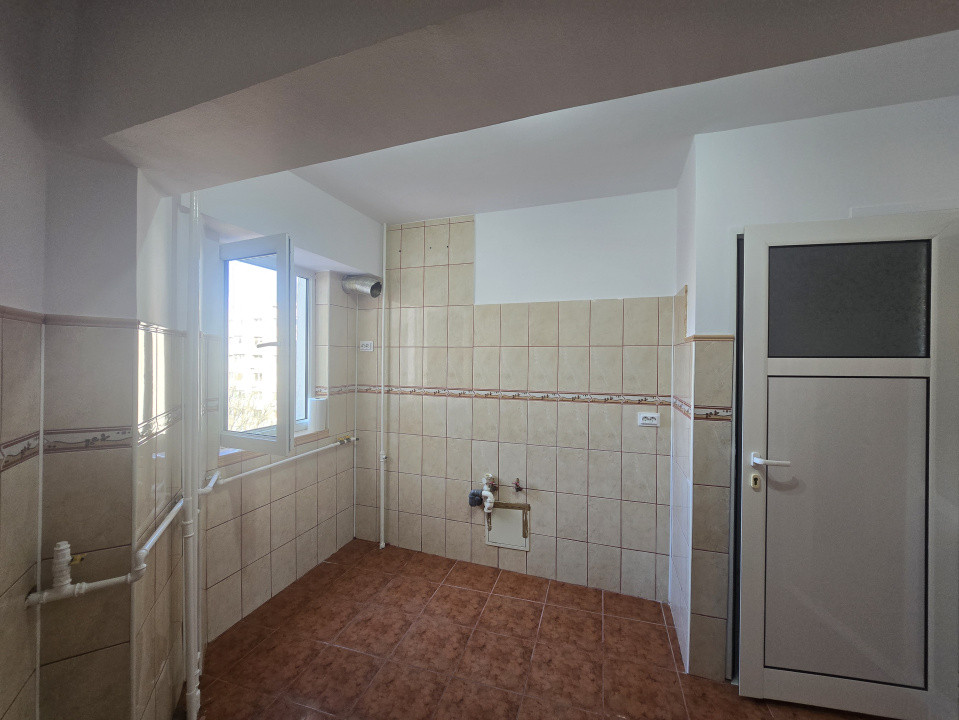  Apartament 4 camere renovat | COMISION 0% | Dr. Taberei- B-dul Ghencea 