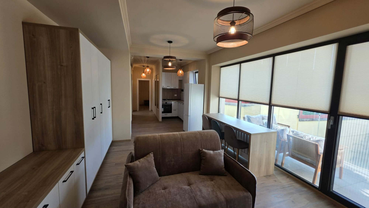 Apartament nou 2 camere mobilat | Parcare | Decebal- Piata Alba Iulia