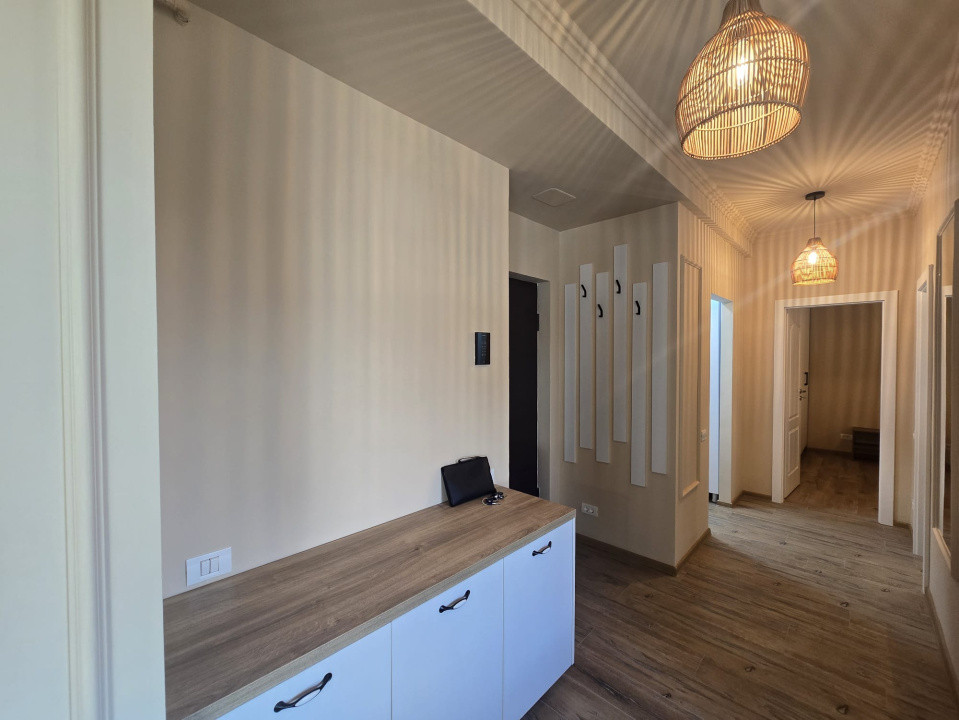 Apartament nou 2 camere mobilat | Parcare | Decebal- Piata Alba Iulia